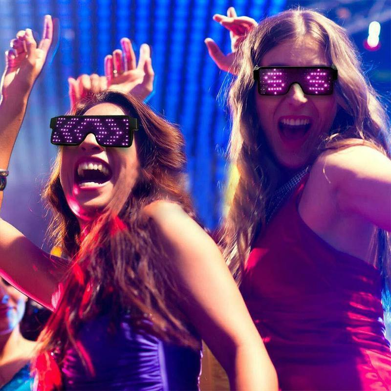 Coole leuchtende LED- Gläser Party