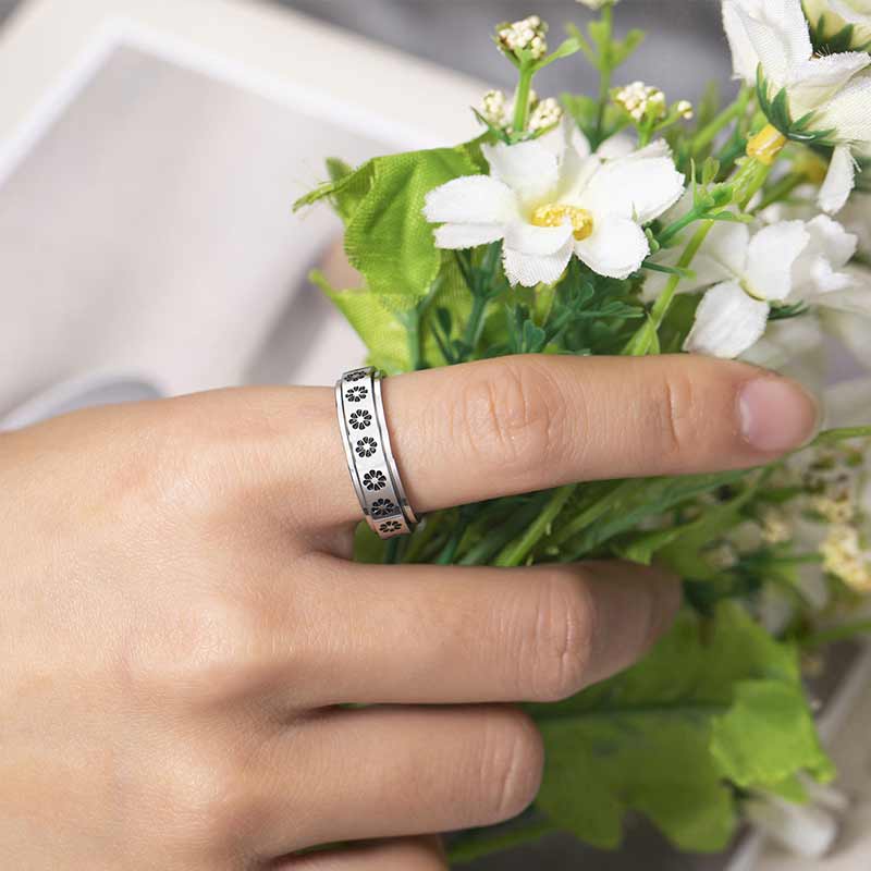 Rotierender Retro Gänseblümchen Ring