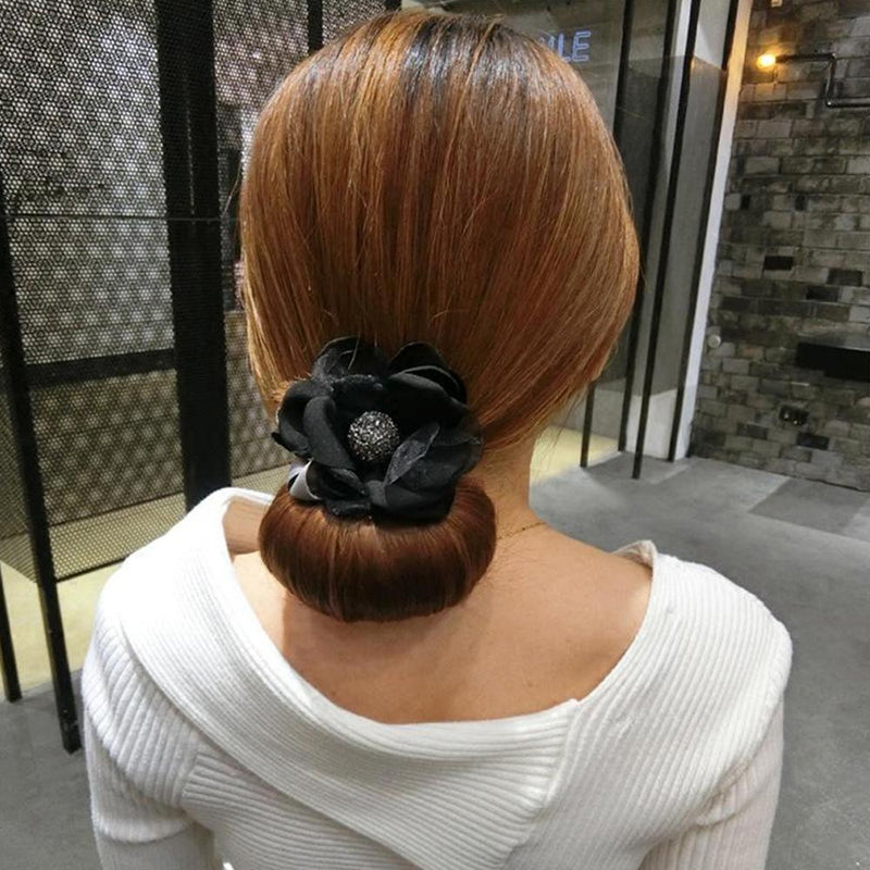 Zauberhafter Blumen Haarschmuck