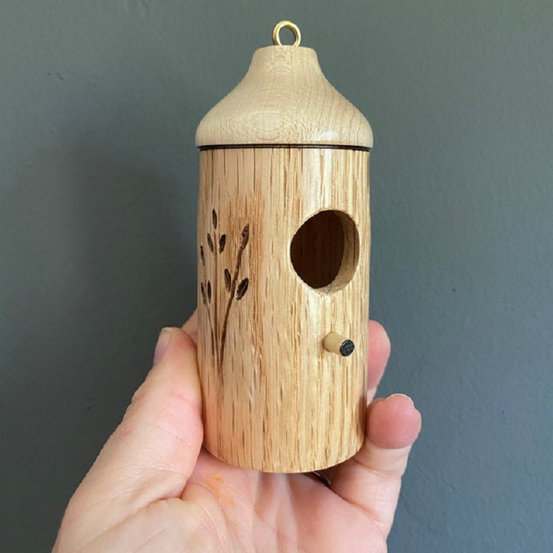 Hölzernes Kolibri-Haus - Geschenk für Naturliebhaber