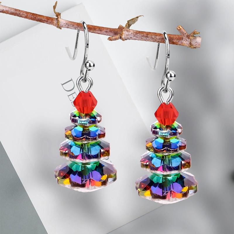 Kreative Weihnachtsbaumohrringe