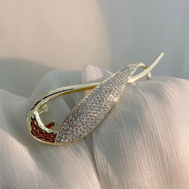 Elegante und einfache Perlenhaarspange